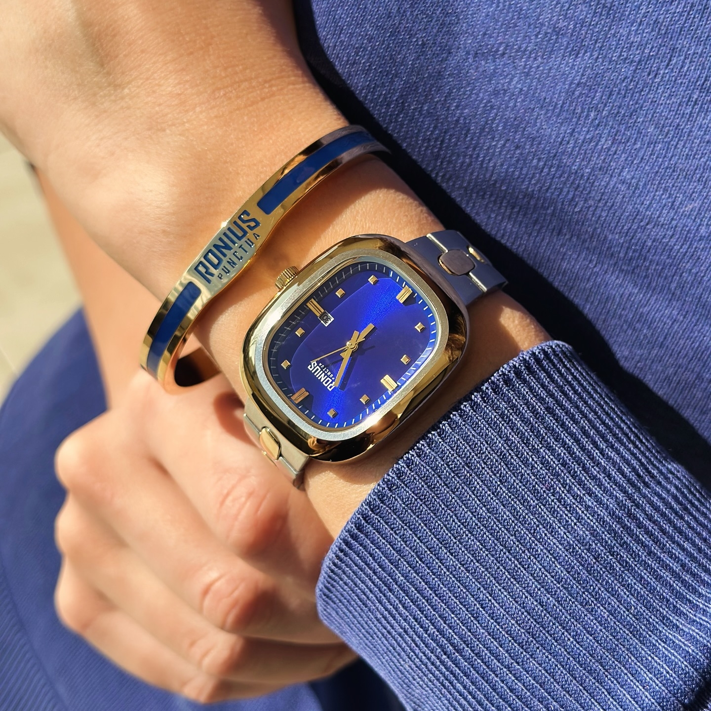 Elegance FL-9-C-ELECTRICBLUE-B17